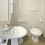 아파트 In Palau Near Surfing Paradise *